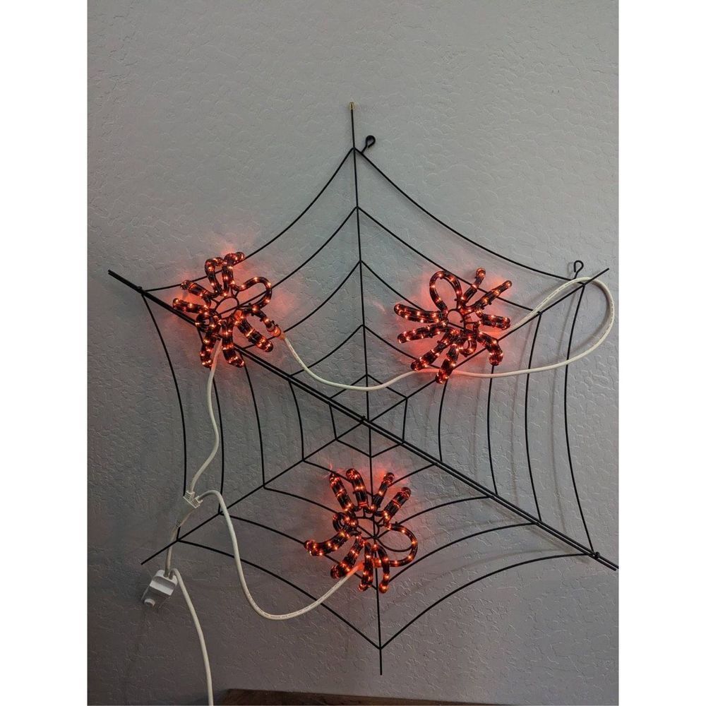BETHLEHEM LIGHTS HALLOWEEN spiderweb, multicolored, flashing lights